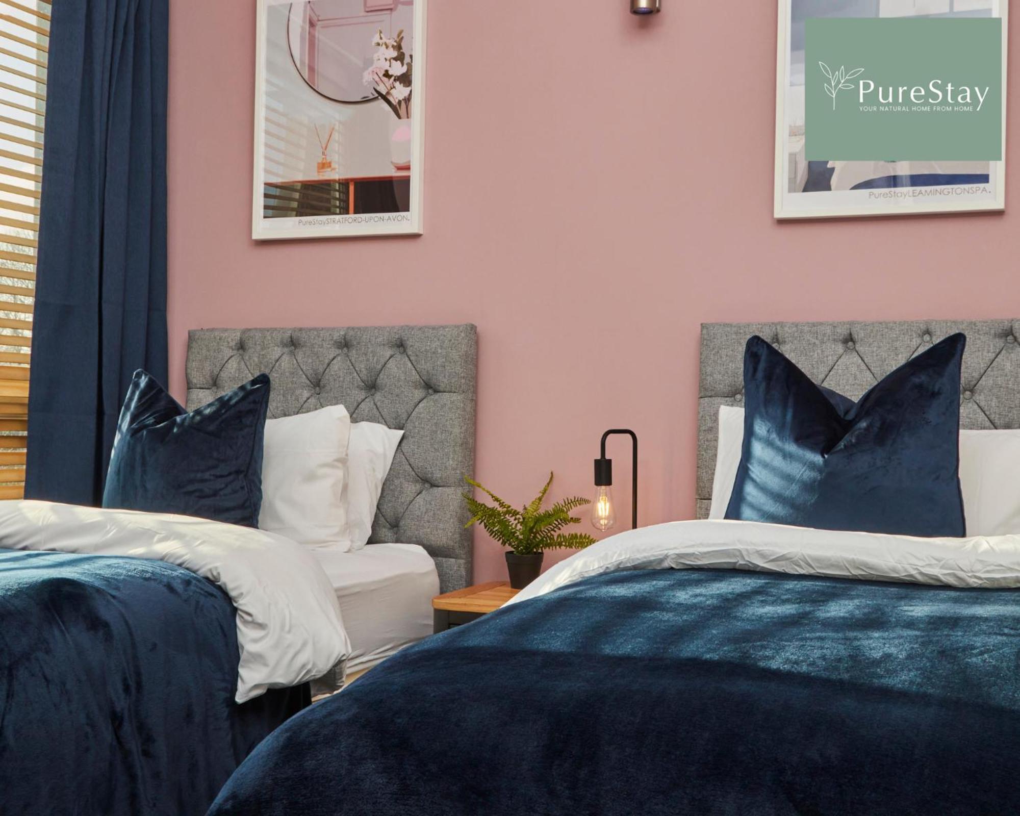 Superb House Manchester Near Etihad With Free Parking Sleeps 8 Exterior photo