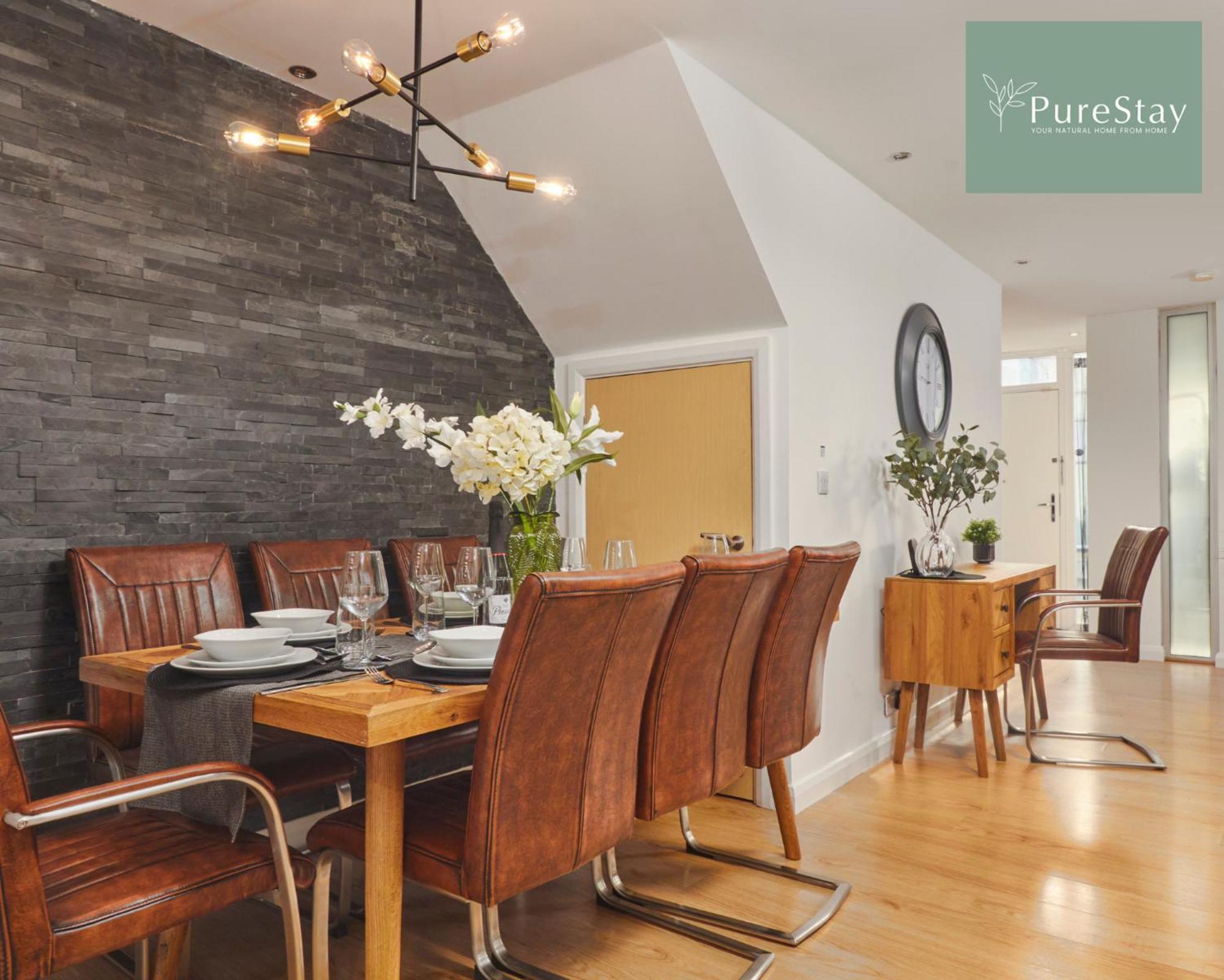 Superb House Manchester Near Etihad With Free Parking Sleeps 8 Exterior photo