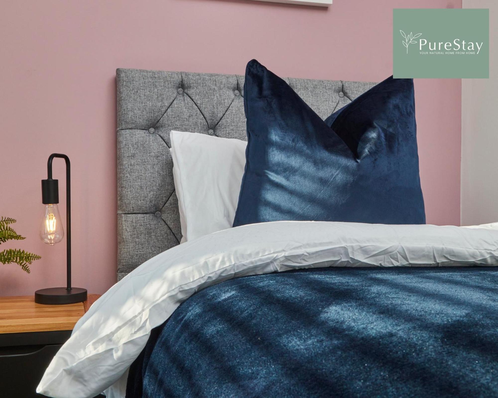 Superb House Manchester Near Etihad With Free Parking Sleeps 8 Exterior photo
