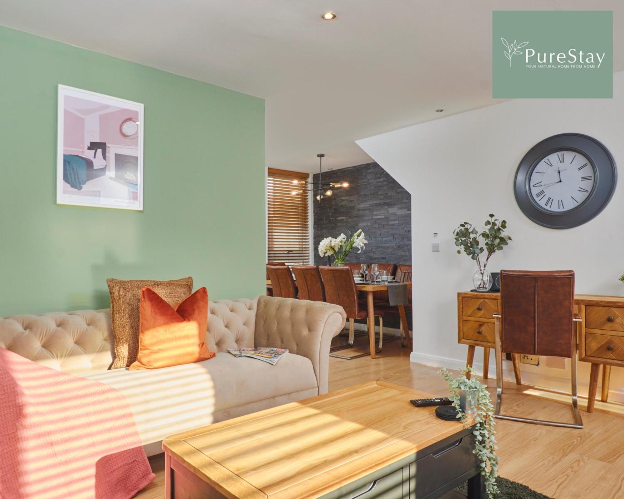 Superb House Manchester Near Etihad With Free Parking Sleeps 8 Exterior photo