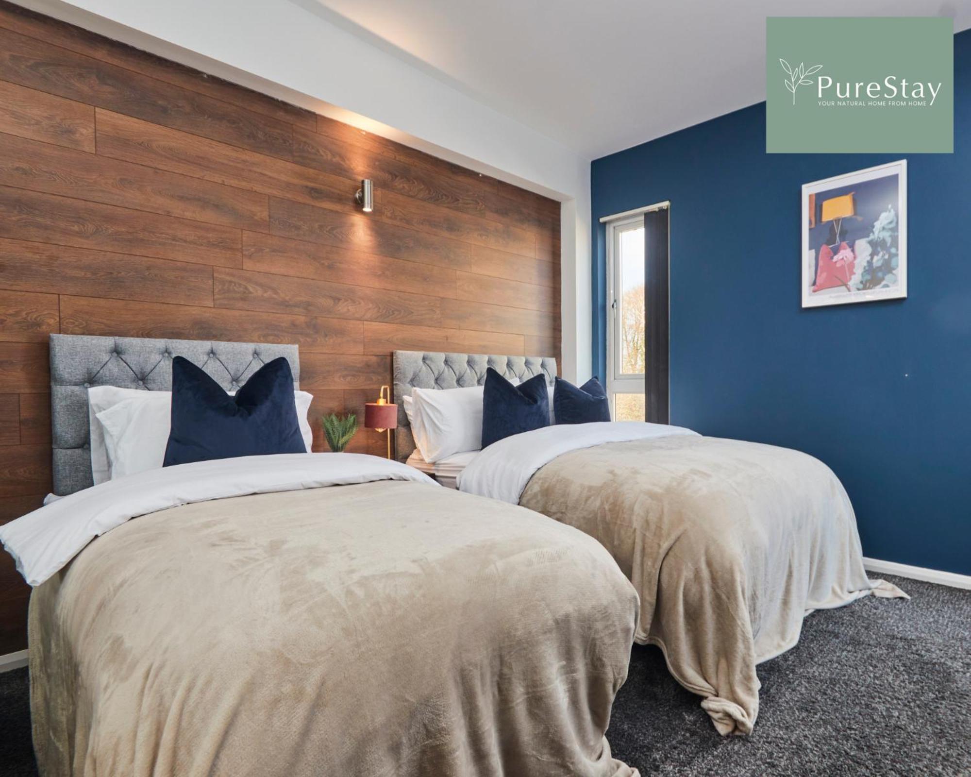 Superb House Manchester Near Etihad With Free Parking Sleeps 8 Exterior photo