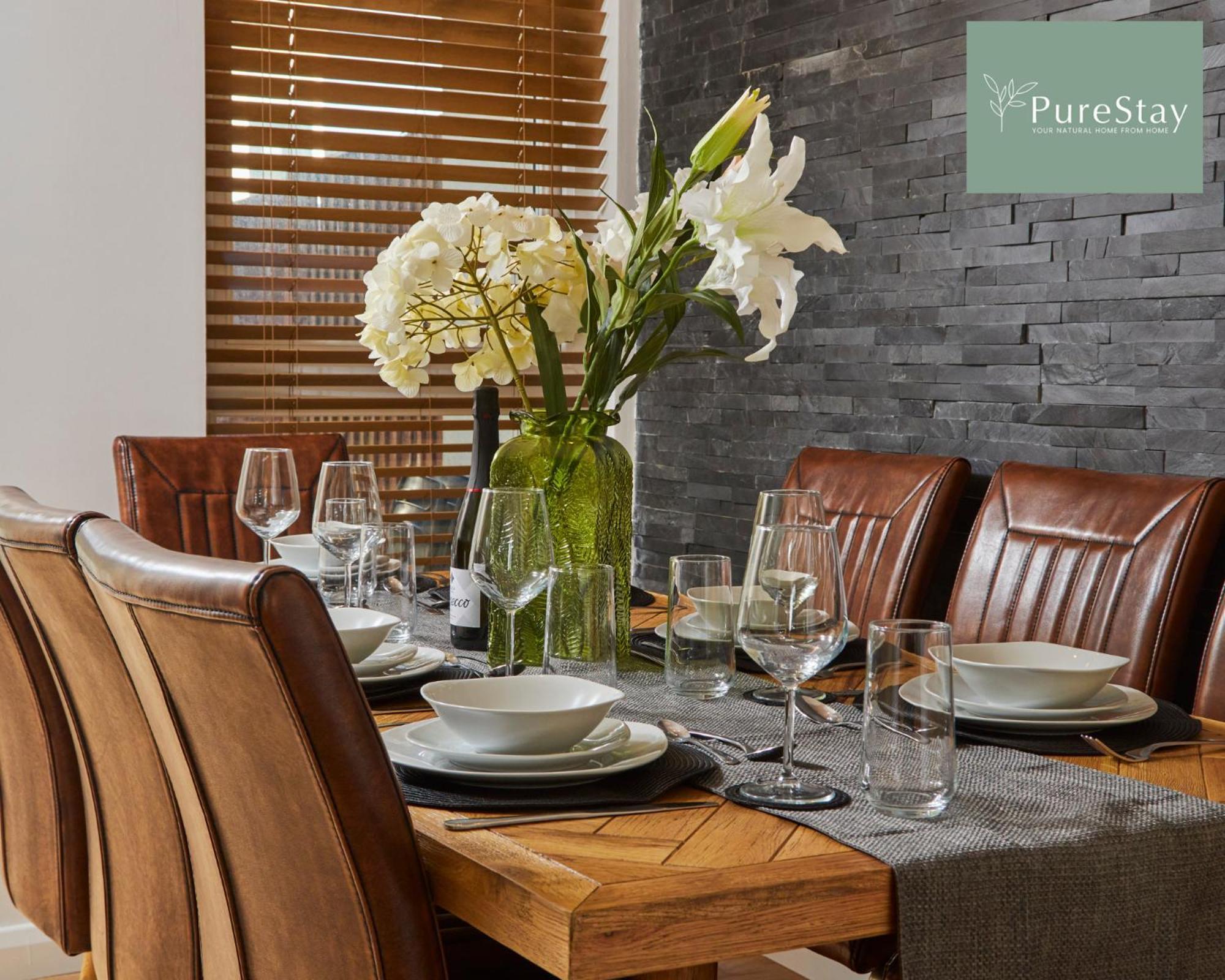 Superb House Manchester Near Etihad With Free Parking Sleeps 8 Exterior photo
